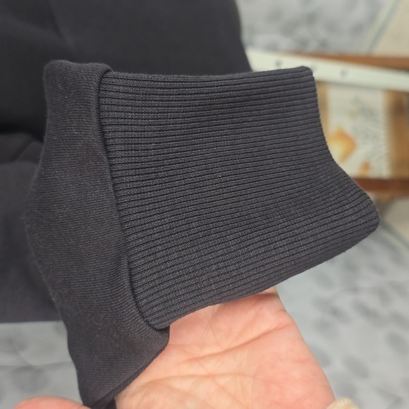 Athleta Potrero Sweatshirt - Picture 5 of 9